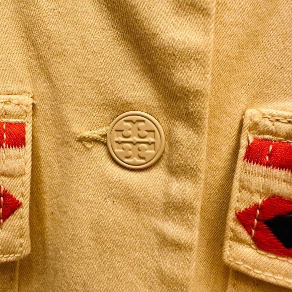 Tory Burch cream embroidered jacket L approx. 20" pit to pit Very good pre-owned - Picture 3 of 6